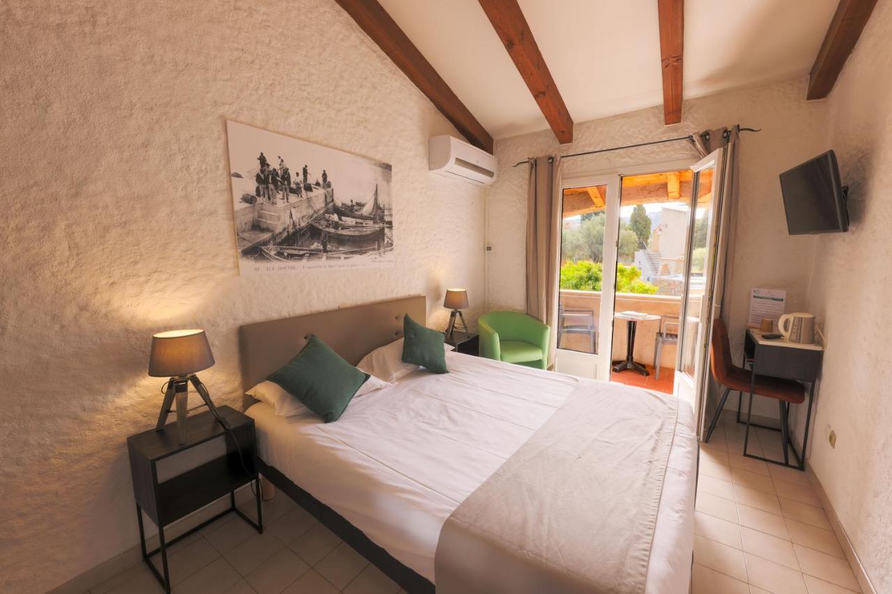 Hotel Casa Rossa & Spa LʼÎle-Rousse エクステリア 写真