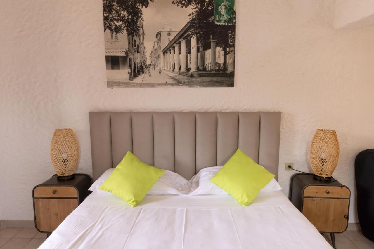 Hotel Casa Rossa & Spa LʼÎle-Rousse エクステリア 写真